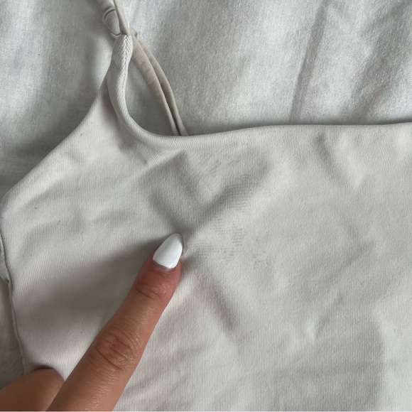 aritzia babaton contour cami - Picture 2 of 3